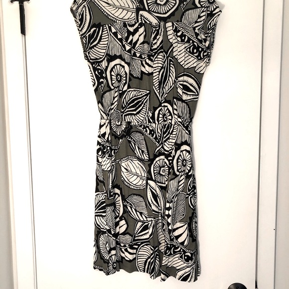 Loft Dress, green/black/white print, Size XS - Picture 4 of 5